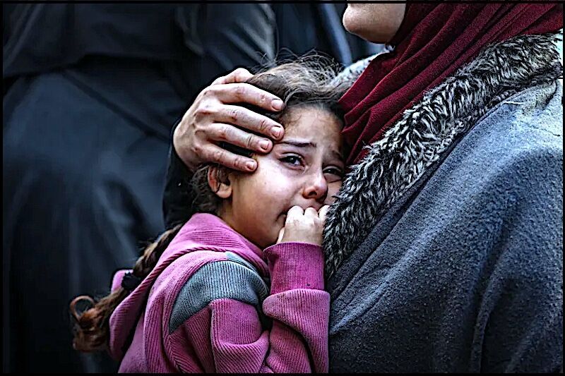 Palestinians mourning