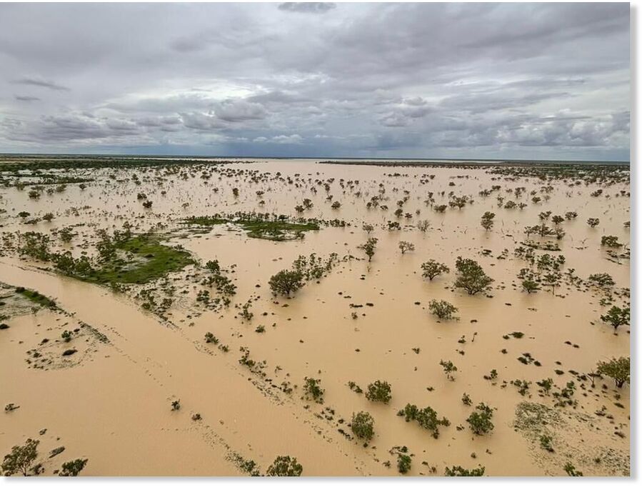 Click to enlarge Severe thunderstorms led to flash flooding in William Creek.