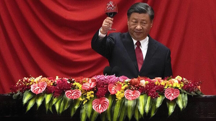 Click to enlarge xi jingping toast dinner