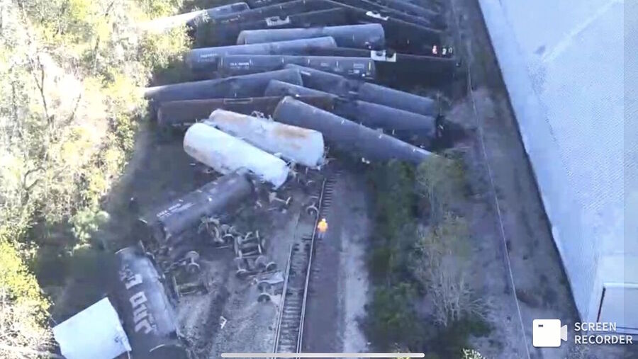 train derailment texas