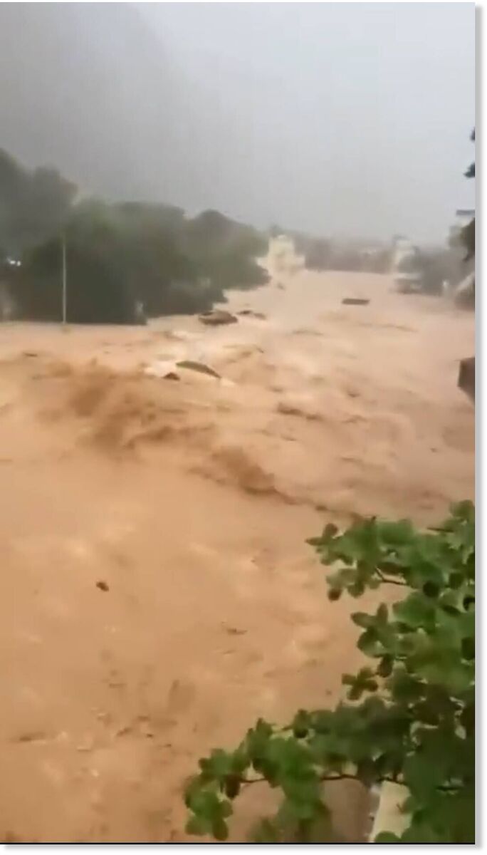 Major flooding in Khasab, Oman