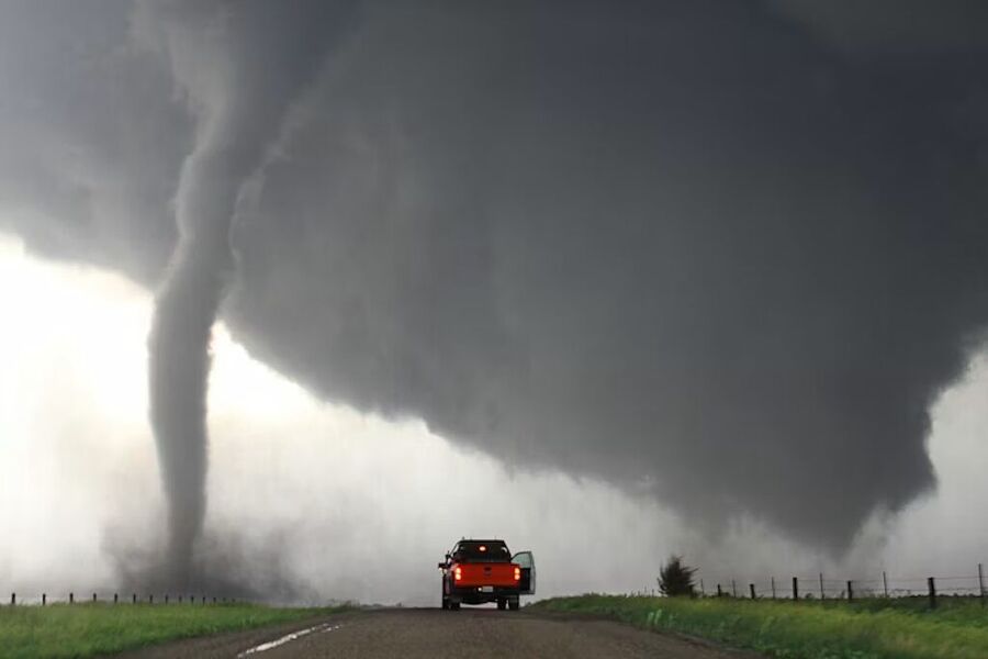 tornado with tornado chaser