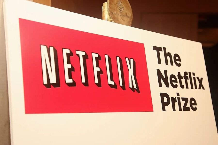 Click to enlarge netflix programming prize ceremony