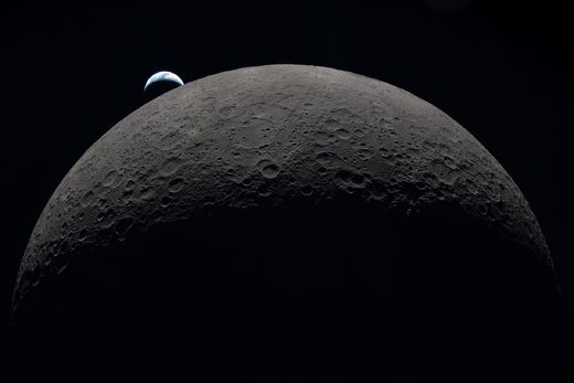 Click to enlarge artemis moon earth