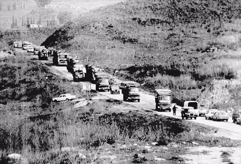 Click to enlarge israel occupation lebanon convoy 1985