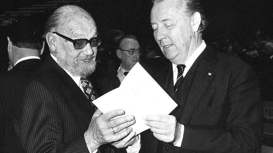Click to enlarge publisher Axel Springer