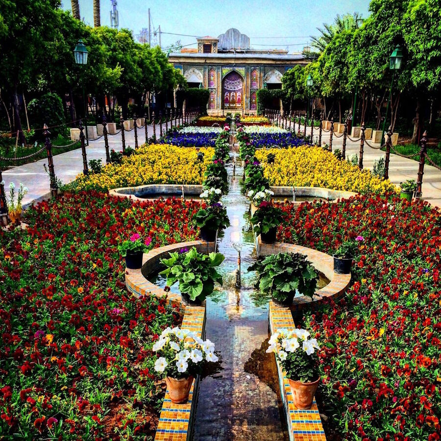 Click to enlarge Narenjestan Ghavam garden Iran.