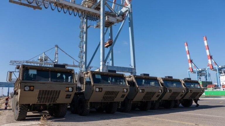 US military hardware arrives in Israel