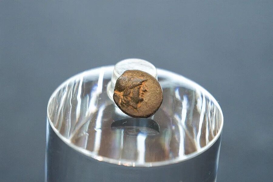 Click to enlarge ancient bronze coin greek troy found berlin