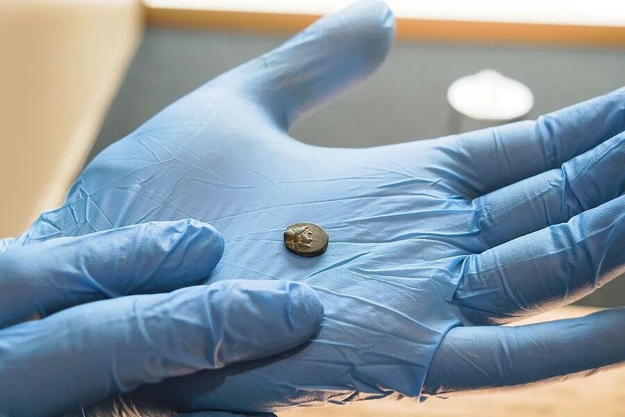 Click to enlarge ancient bronze coin greek troy found berlin