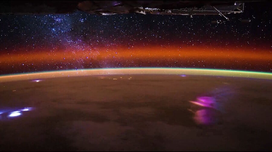 Click to enlarge satellite photo lightning strike earth