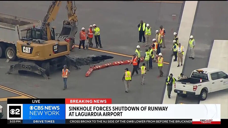 sinkhole la guardia