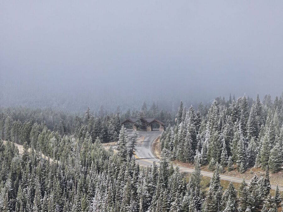 yellowstone club billionaires land grab