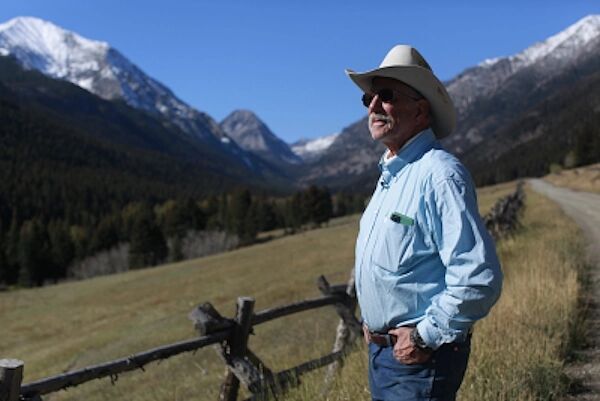montana hunter billlionaires land grab