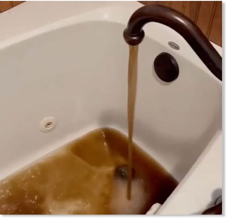 Brownish tap water supply in Trinidad, Texas