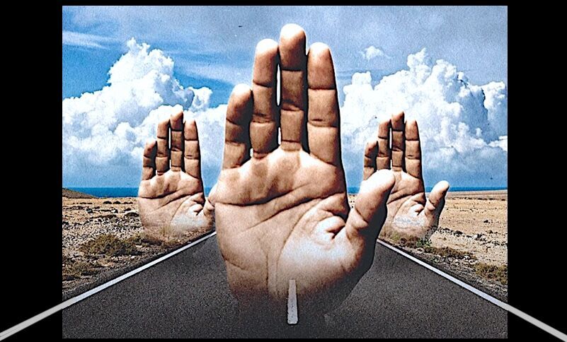 3 hands