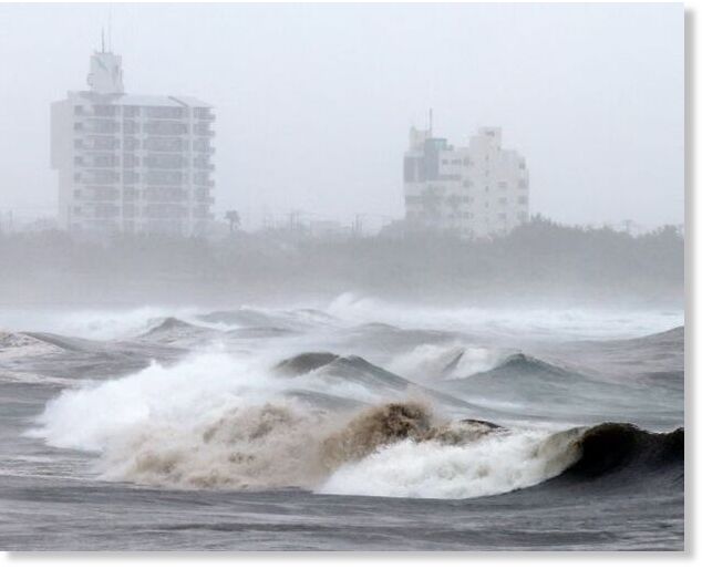 Click to enlarge Sustained wind speeds of 80mph (130kph) were recorded in Japan on Monday.