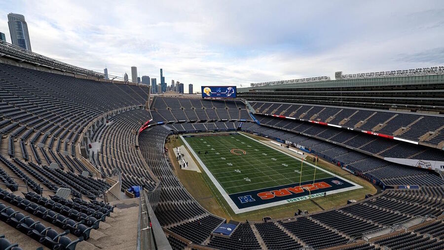 Click to enlarge soldier field stadium chicago bears leaving