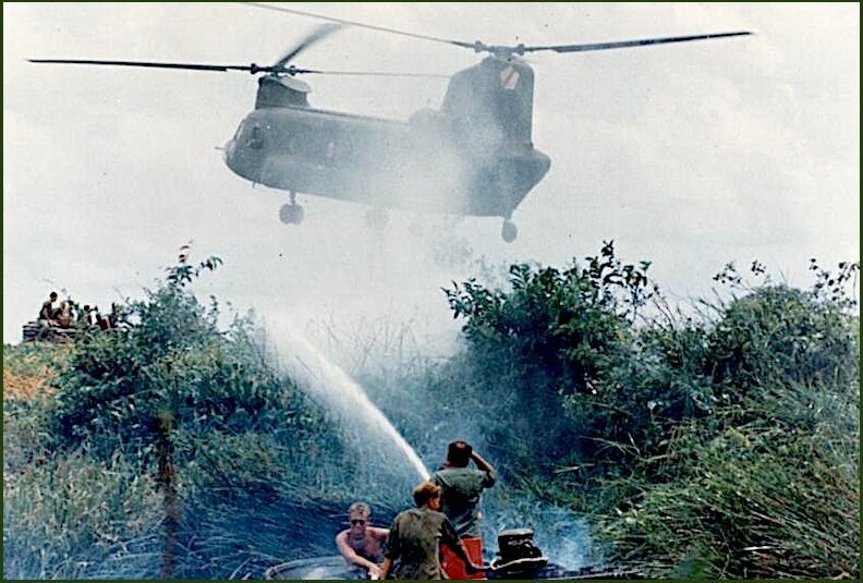 Click to enlarge US army helicopter South Vietnam