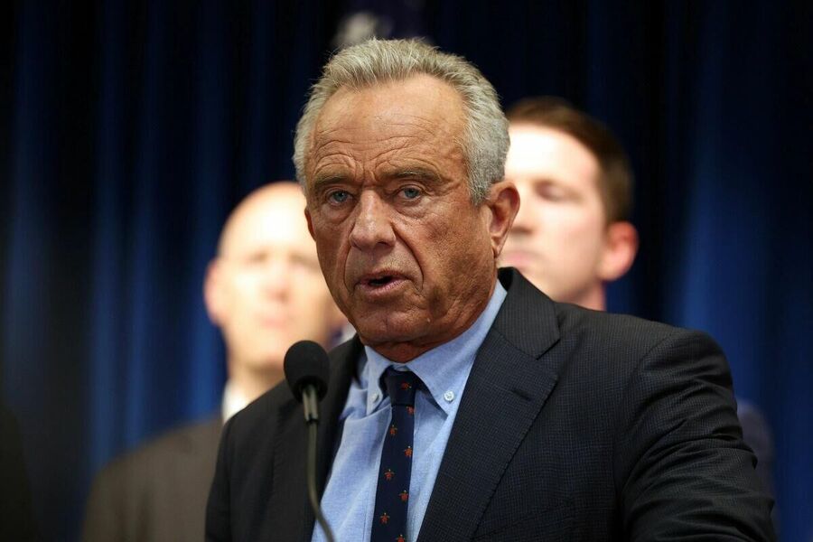 Click to enlarge Robert F. Kennedy Jr.