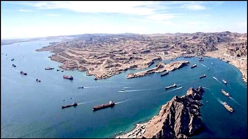 Click to enlarge Ships in Hormuz