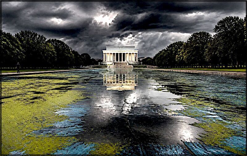 Click to enlarge WH Reflecting Pool
