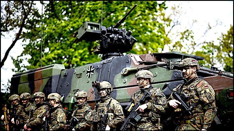 soldiers/tank