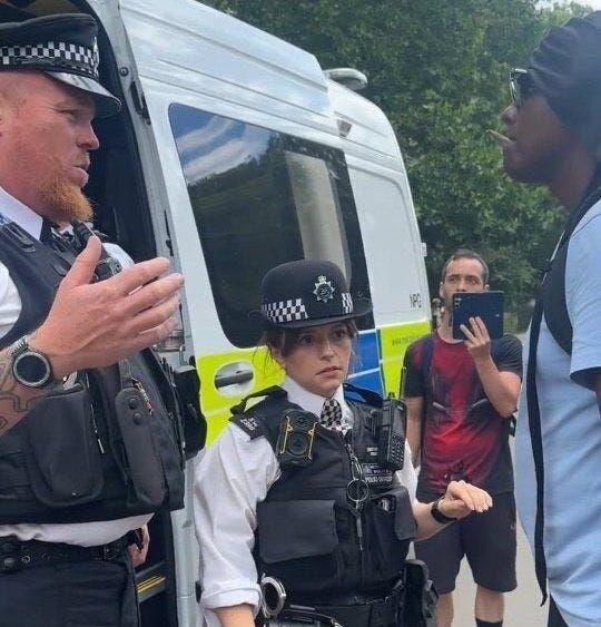 Click to enlarge short female britain police woman