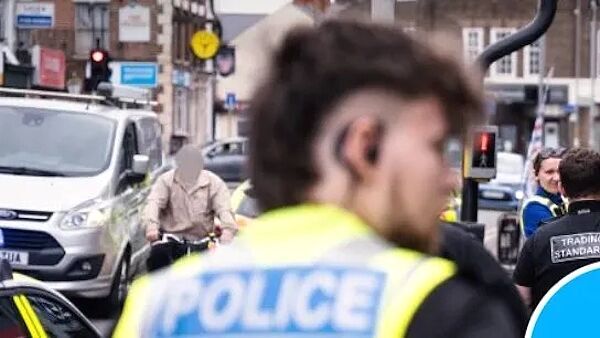 Click to enlarge british cops zoomer haircut