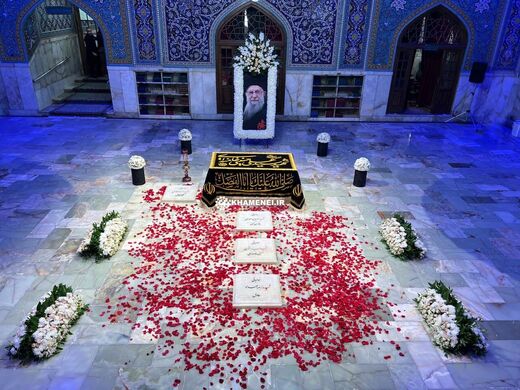 khamenei tomb iran