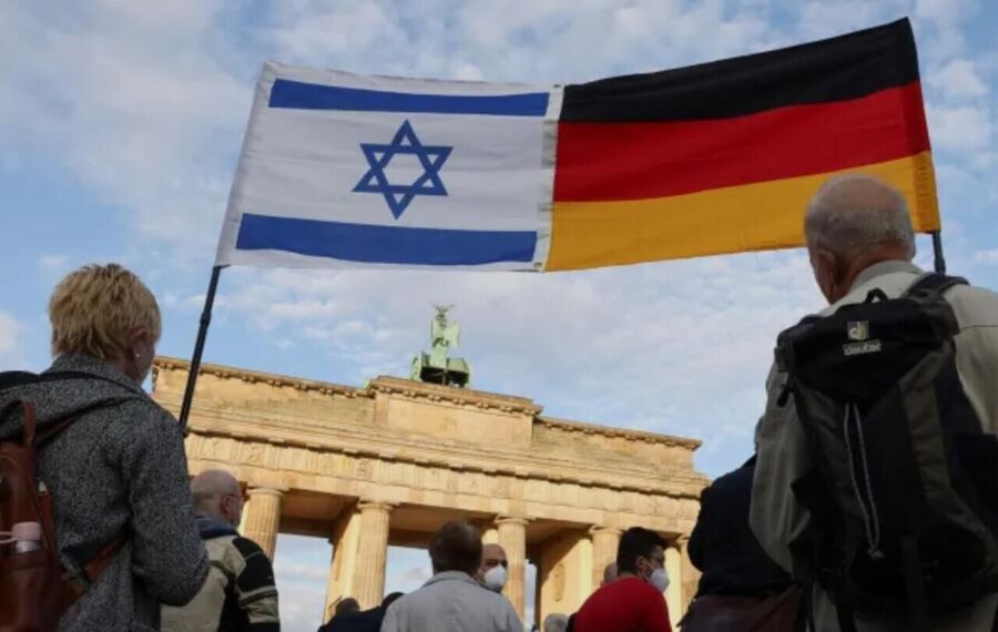 Click to enlarge Israel and German Flag