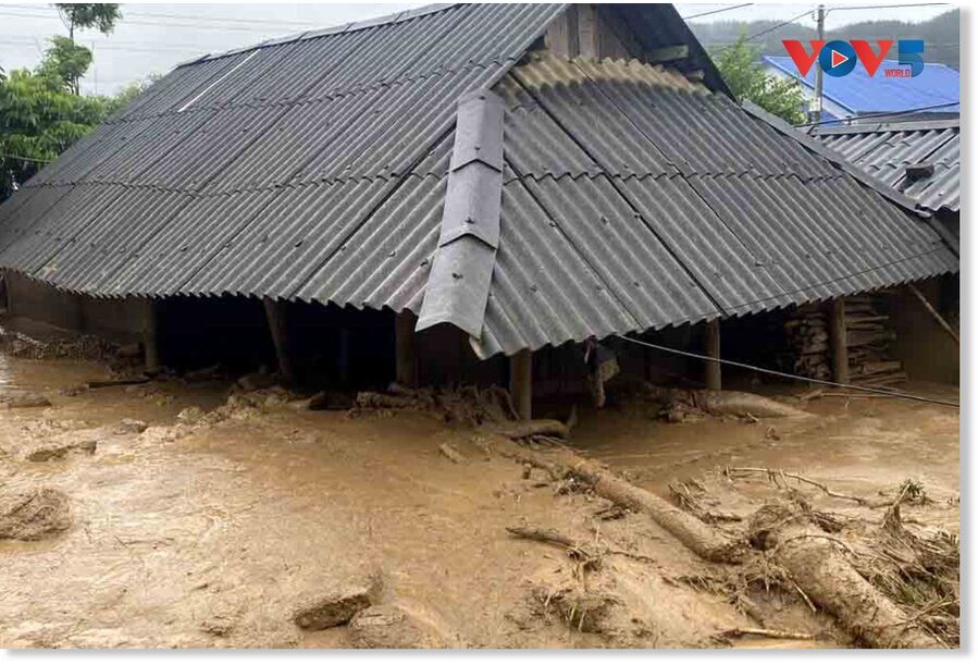 Click to enlarge Lai Chau steps up flood response after deadly flash floods