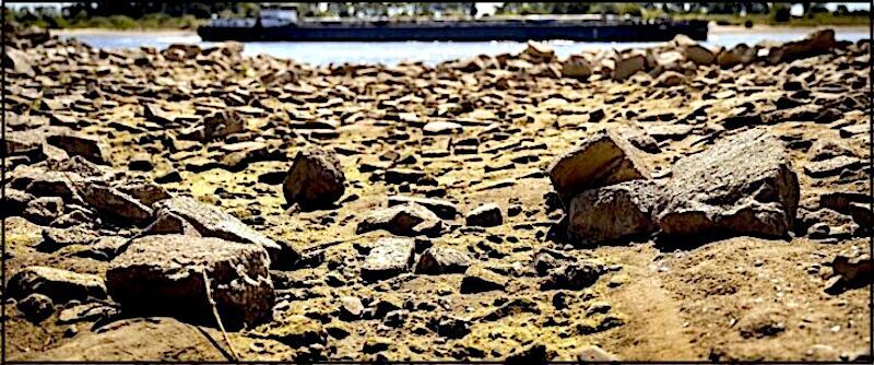 Click to enlarge dry rocks