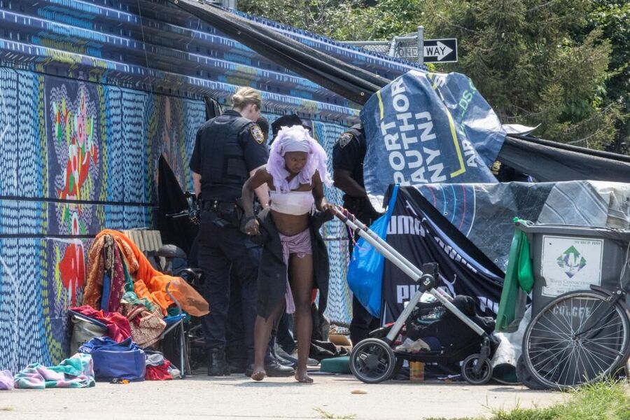 police clear homeless camp nyc