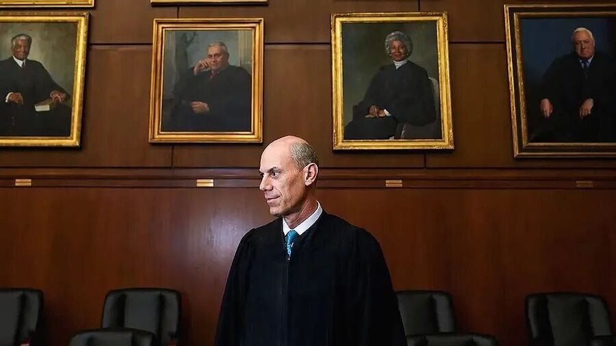 Click to enlarge boasberg official portrait judge