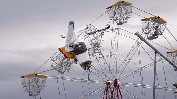 Plane Crashes into Ferris Wheel