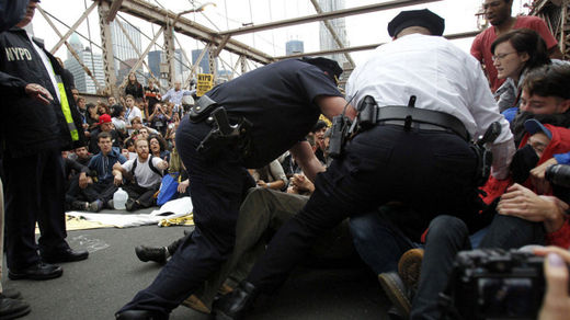 brooklyn bridge arrests