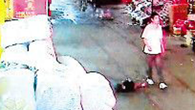 Click to enlarge Ignored Injured Toddler_1