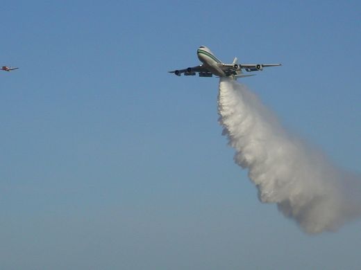 Click to enlarge cloudseeding plane
