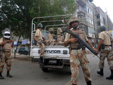 Pakistani paramilitary soldiers