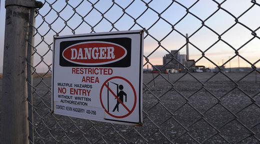 fence surrounds B Reactor
