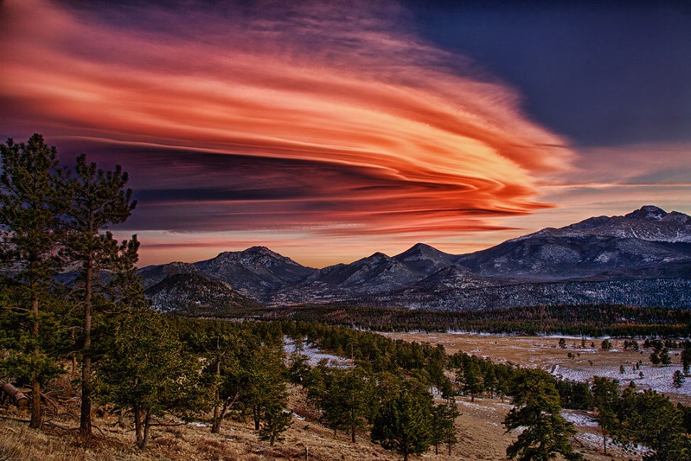 Click to enlarge Lenticular Cloud