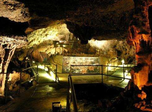 Alepotrypa Cave