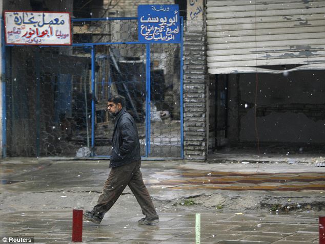 Click to enlarge snow in baghdad