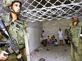 Click to enlarge Israeli soldiers/Palestinian children