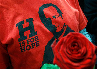 T-shirt depicting Francois Hollande