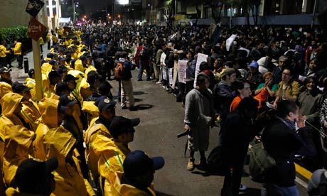 protesters Televisa