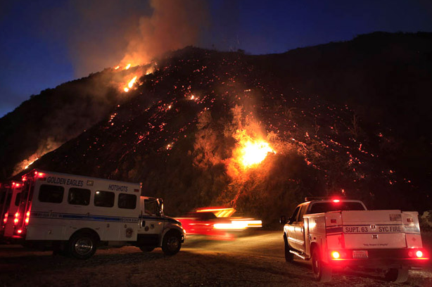Click to enlarge Angeles National Forest fire