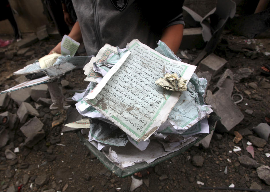  Inspect a destroyed mosque 