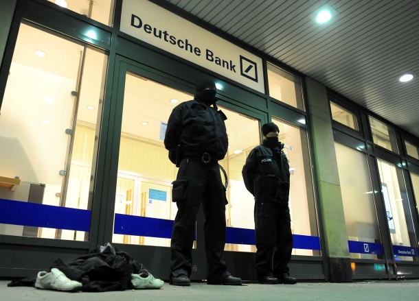 Click to enlarge geiselnahme, berlin, deutsche bank